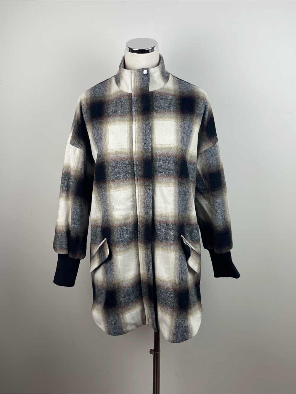 Steve Madden Black White Plaid Harper Shacket Jacket Wool Blend Full Zip Women